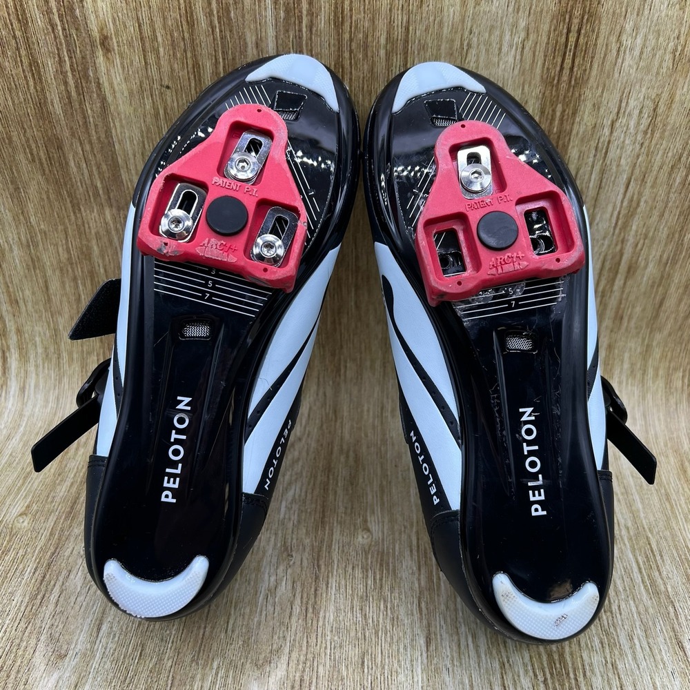 Peloton Indoor Cycling Shoes‎ Women's Size 8 EU 39 Black Red Spin Bike - Picture 8 of 9